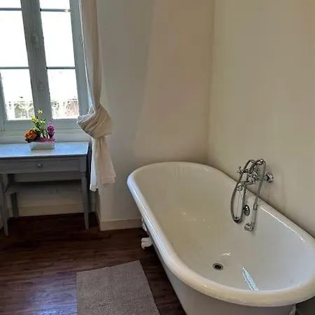 Happiness Sur Charente 度假居 *